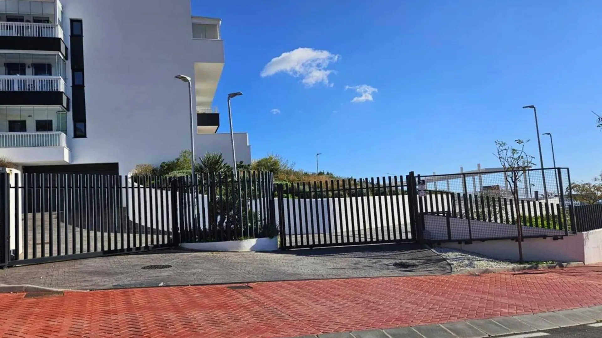 Апартаменты Magnificent Flat With Sea View And Swimming Pool Бенальмадена 0*,  Испания