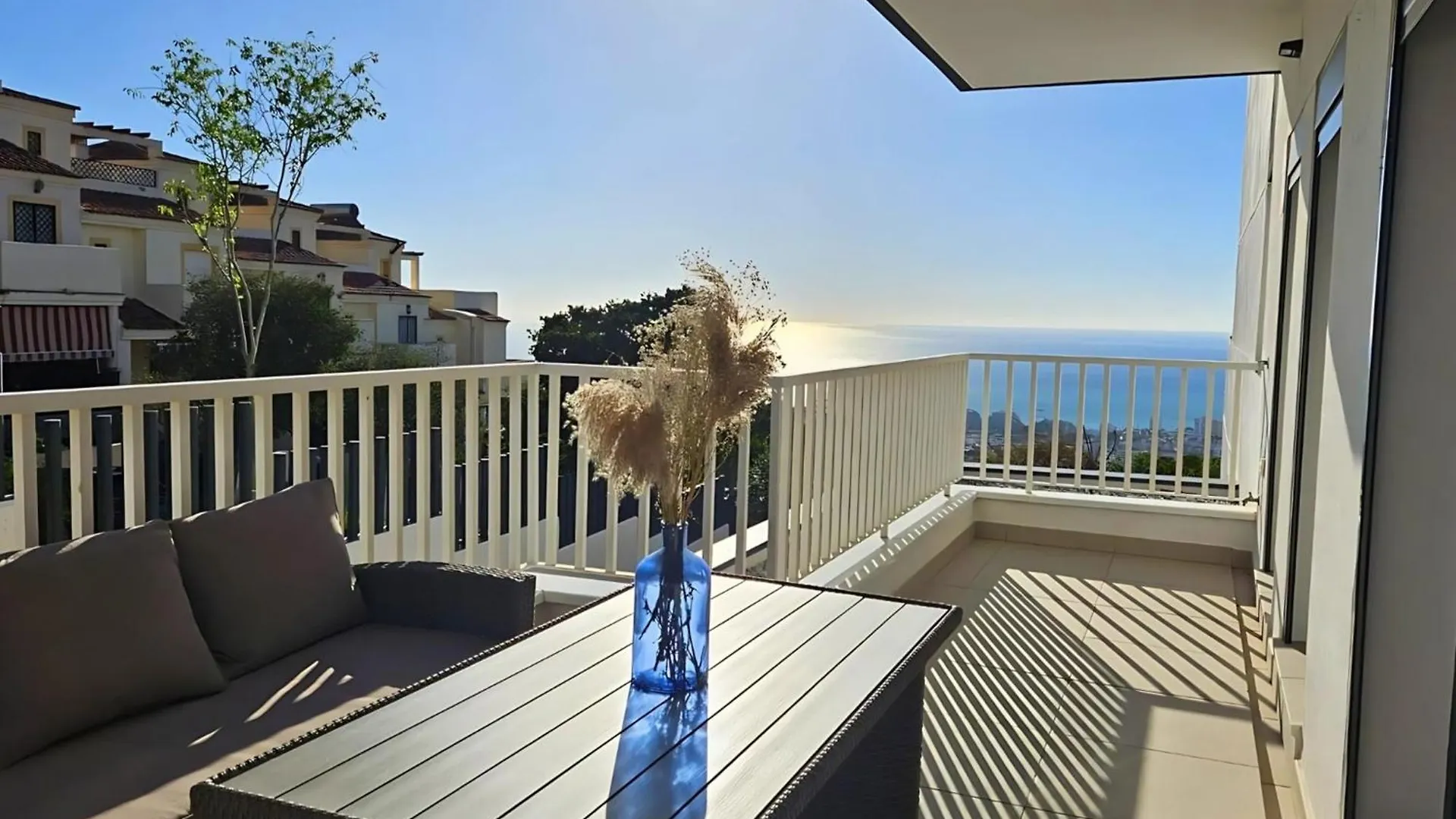 Апартаменты Magnificent Flat With Sea View And Swimming Pool Бенальмадена 0*,  Испания